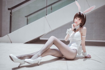 你的负卿cosplay兔女郎桌面壁纸
