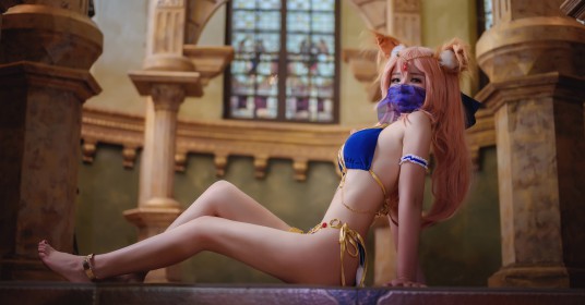 抱走莫子aa角色扮演玉藻前4k桌面壁纸