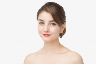 女性美妆护肤面部