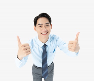 青年男性点赞
