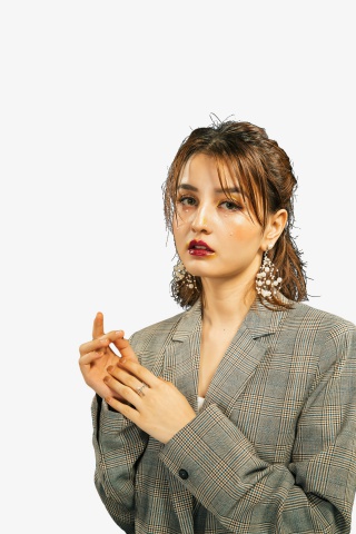 女性创意美妆