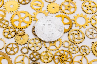金色齿轮比特币