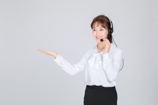 客服美女引导手势