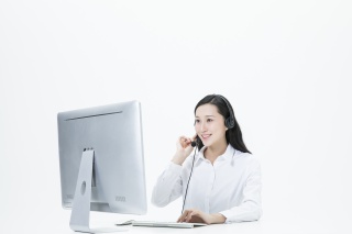 商务女性客服形象