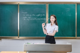 清新教师节人像美女老师