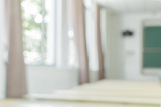 毕业季校园空荡荡的大学教室